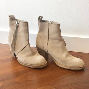Acne Pistol Boots Size 36 in Sand Nubuck Leather